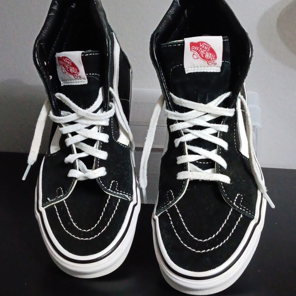 Vans Shoes - Vans Women 8.5 & mens 7  Sk8  skateboard sneakers